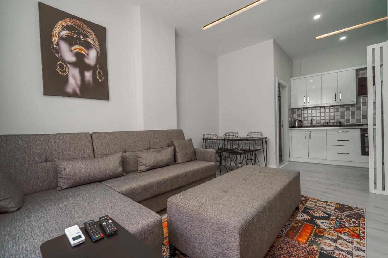 Charming And Central Flat Near Beach In Muratpasa Apartman Antalya Kültér fotó
