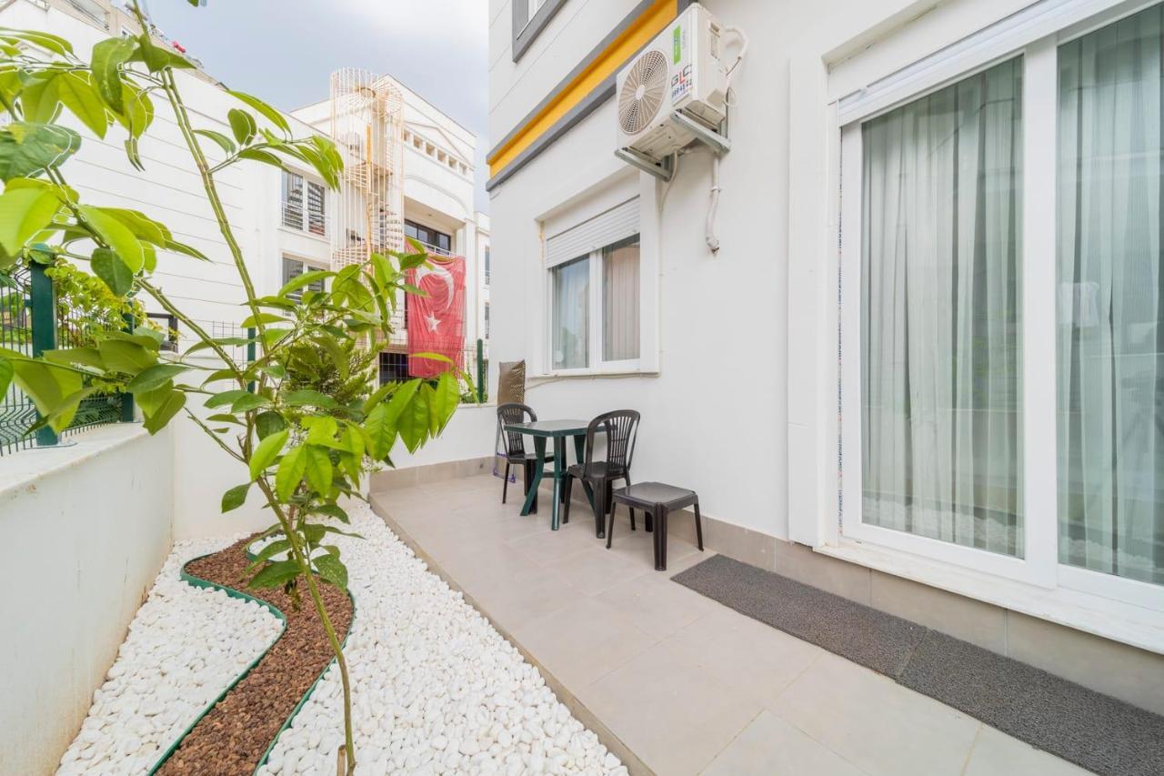 Charming And Central Flat Near Beach In Muratpasa Apartman Antalya Kültér fotó